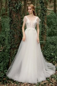 Abito da sposa moderno formale unico naturale a terra favola