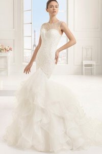 Abito da Sposa Sirena Alternativo a Chiesa Shiena Sheer Lunghi