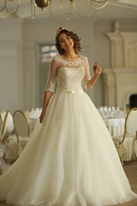 Abito da Sposa Naturale con Applique in Tulle con Mezze Maniche Tondo