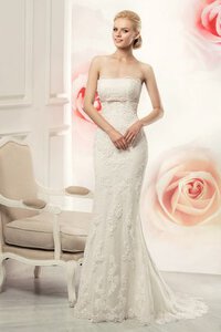 Abito da Sposa in Pizzo Senza Strap Coda A Strascico Cappella Stravagante Lunghi