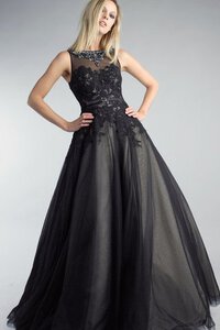 Abito Da Ballo Lupetto con Applique in Tulle con Perline A-Line