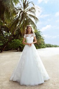 Abito da Sposa con Applique Lunghi Originale in Tulle con Perline