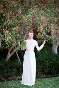 Abito da Sposa Conservatore in Chiffon con Maniche Lunghe Schiena Nuda con Piega