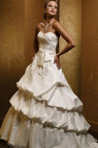 Abito da Sposa Cuore in Raso con Stropicciato Radiosa Allacciato