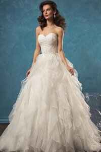 Abito da Sposa con Increspature in Pizzo Elegante Cuore Coda A Strascico Corto