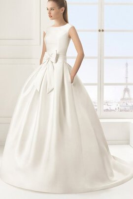 Abito da Sposa Ball Gown in Raso con Bottone Spazzola Treno Tondo