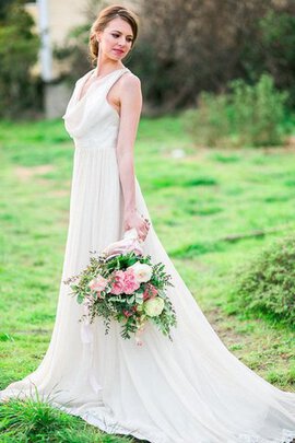 Abito da Sposa in Chiffon Spacco Anteriore con Applique in Pizzo Medievale