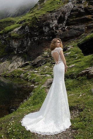 Abito da Sposa con Nastro Retro Spazzola Treno con Fusciacca Elegante