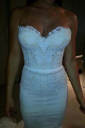 Abito da Sposa Senza Maniche in Pizzo Lusso Cuore con Applique