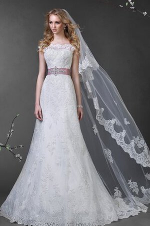 Abito da Sposa con Manica Corte Sogno a Riva Elegante Tubino