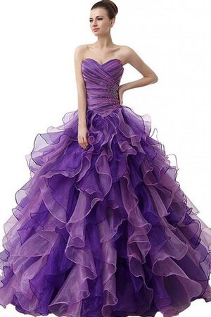 Abito dal Dolce Sedici in Organza Naturale con Cascata Volant Ball Gown Senza Maniche