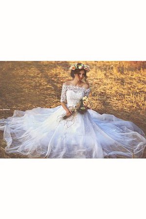 Abito da Sposa in Pizzo con Applique Fuori dalla spalla con Mezze Maniche con Bottone