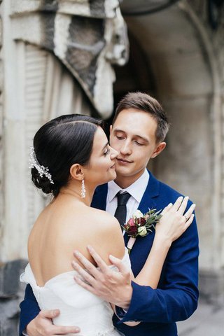 Abito da Sposa Cuore Fuori dalla spalla Ball Gown A Terra Senza Maniche