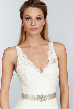 Abito da Sposa con Nastro Naturale Lungo Stravagante in Pizzo