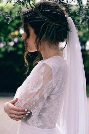 Abito da Sposa Vintage in Pizzo Largo Lupetto in Chiffon