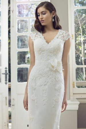 Abito da Sposa Tubino con Manica Corte con Applique V-Scollo Naturale