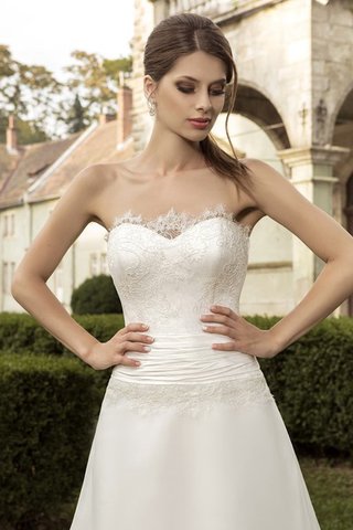 Abito da Sposa Cuore Senza Maniche in Pizzo Naturale A-Line