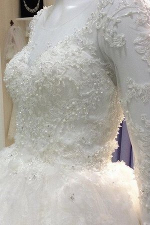 Abito da Sposa con Bottone Coda A Strascico Cattedrale A-Line in Pizzo Radiosa