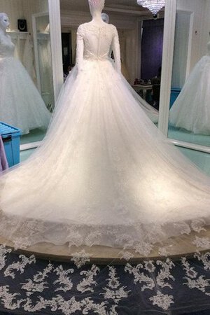 Abito da Sposa con Bottone Coda A Strascico Cattedrale A-Line in Pizzo Radiosa