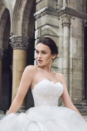 Abito da Sposa A-Line Naturale in Tulle A Terra Allacciato