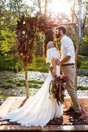 Abito da Sposa Lusso Semplice Romantico a Riva in Pizzo