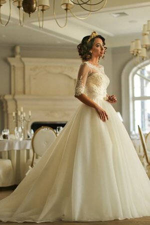 Abito da Sposa Naturale con Applique in Tulle con Mezze Maniche Tondo