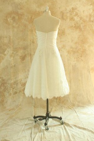 Abito da Sposa con Criss-cross Sotto Ginocchio con Fiore con Perline in Pizzo