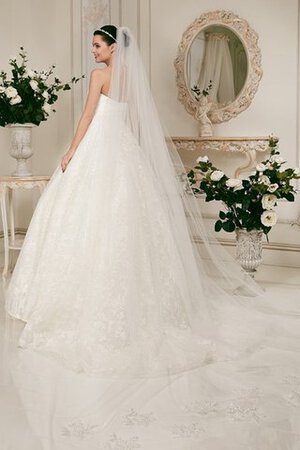 Abito da Sposa Cuore Cerniera con Applique A Terra in Pizzo