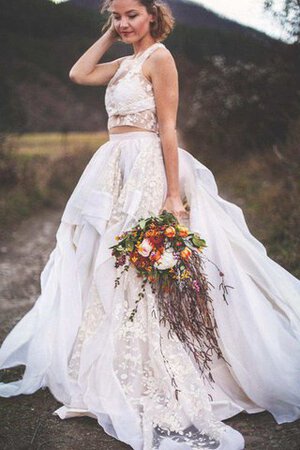 Abito da Sposa in Organza con Criss-cross con Ricamo Senza Maniche in Pizzo