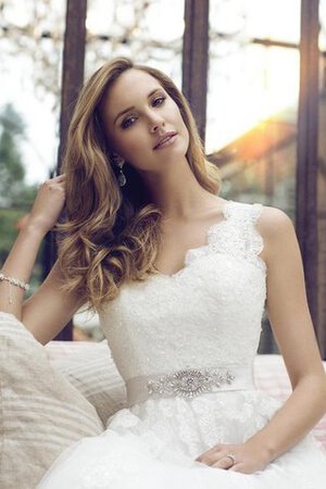 Abito da Sposa in Pizzo Senza Maniche con Fiocco Buco Della Serratura Schiena Lusso