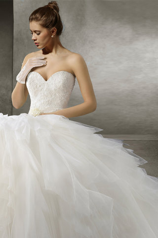 Abito da sposa brillante classico con perline formale a chiesa lunghi