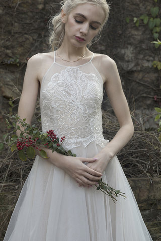 Abito da sposa bellissima con paillette principessa pudica seducente semplice