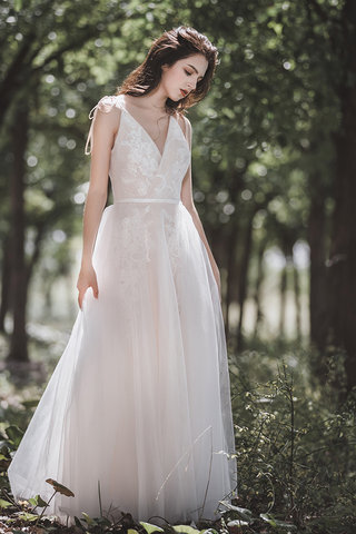 Abito da sposa con applique bello cerniera a terra v-scollo senza maniche