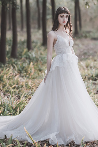 Abito da sposa in pizzo romantico in pizzo pomposo a-line bellissima