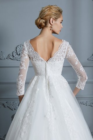 Abito da sposa medievale con applique in tulle fantastico in pizzo a terra