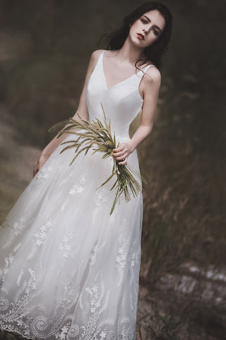 Abito da sposa bellissimo naturale a-line convenzionale lungo oscillare