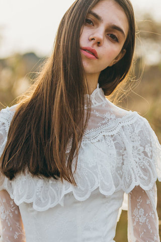 Abito da sposa a terra lungo a-line attraente in tulle spazzola treno