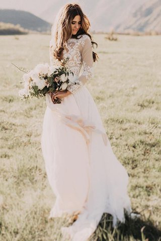 Abito da sposa in tulle cerniera con maniche lunghe delicato all aperto originale