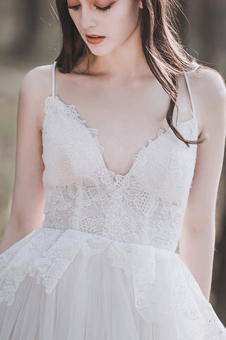 Abito da sposa in pizzo romantico in pizzo pomposo a-line bellissima