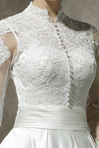 Abito da sposa stravagante con maniche lunghe principessa cerniera moda a terra