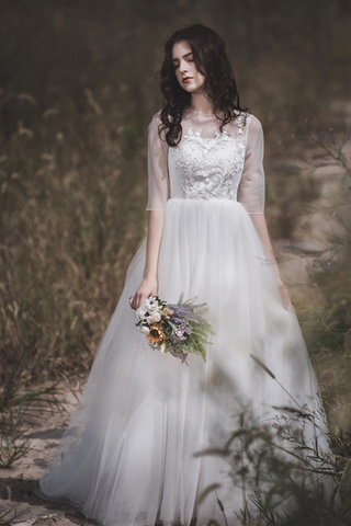 Abito da sposa con fiocco vintage in pizzo pomposo cerniera eccitante