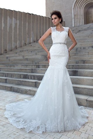 Abito da Sposa in Pizzo con Applique Coda A Strascico Cappella Sirena Senza Maniche