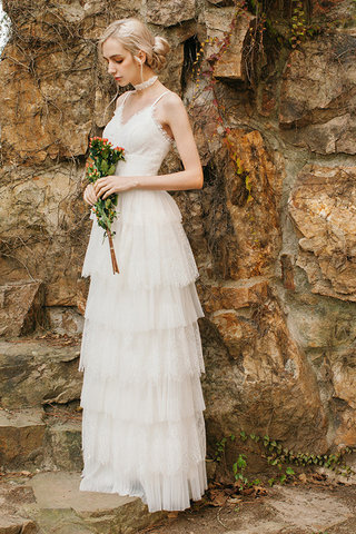 Abito da sposa in tulle conotta in pizzo moderno affascinante lunghi