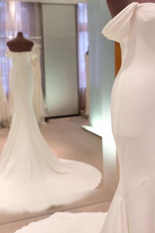 Abito da sposa con manica corte speciale in chiffon coda a strascico corto a terra a sala