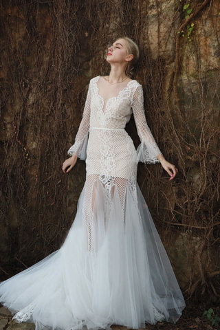 Abito da sposa in tulle all aperto v-scollo sirena delicato semplice