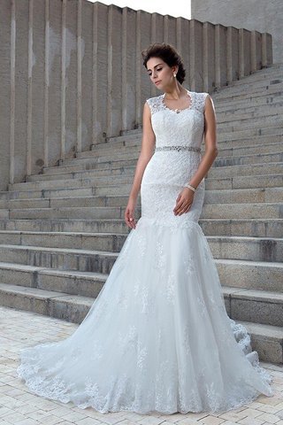 Abito da Sposa in Pizzo con Applique Coda A Strascico Cappella Sirena Senza Maniche