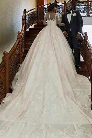 Abito da sposa largo pudica shiena sheer dolce medievale a chiesa