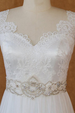 Abito da sposa con cristino lace coperta con nastro appariscente tubino senza maniche